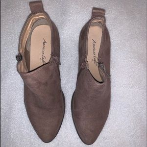 American Eagle boots